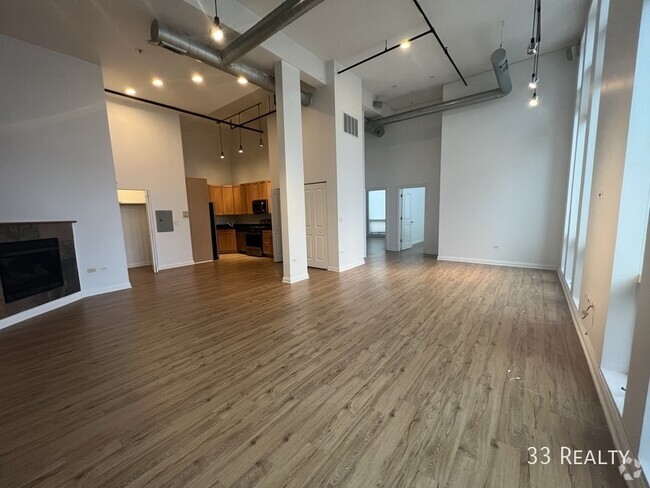 Building Photo - Spacious 2 Bed 2 bath available ASAP in th... Unit 204 Rental