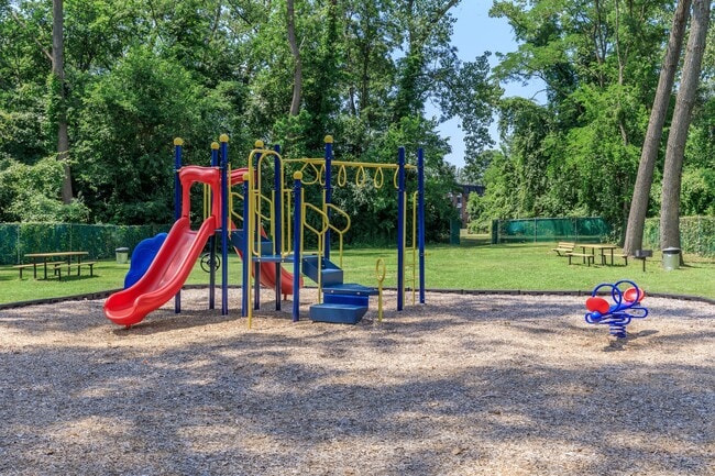 Woodcliff Estates