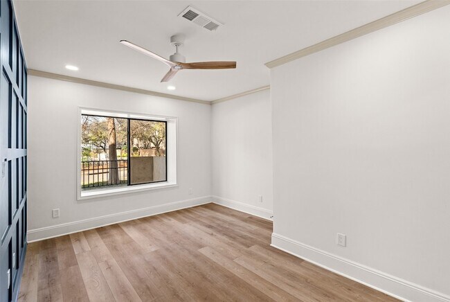 Photo - 4030 Gilbert Ave Unit 3