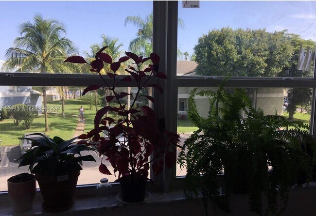 Photo - 17320 NW 67th Pl Unit G-7