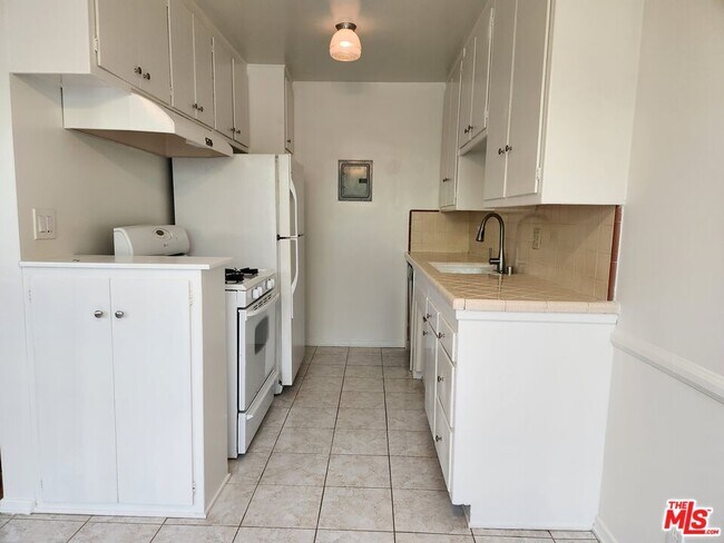 Photo - 8853 Alcott St Unidad 2