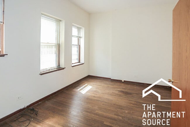 Photo - 873 W Lill Ave Unit B3