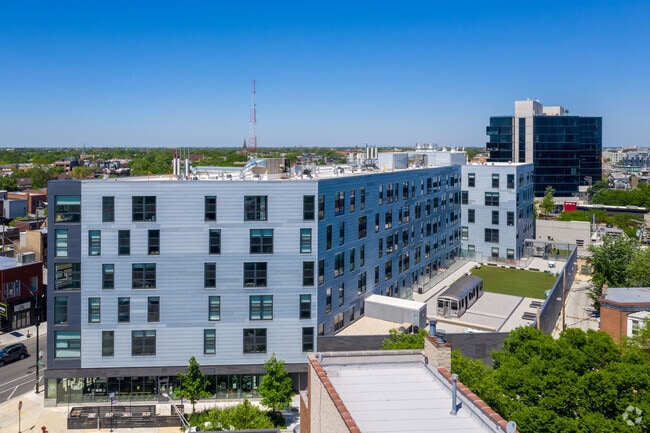Photo - L Logan Square Apartments