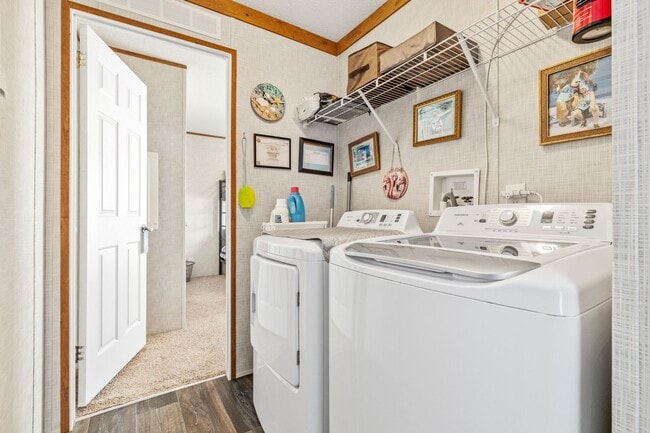 Photo - 27851 Roanoke Cir