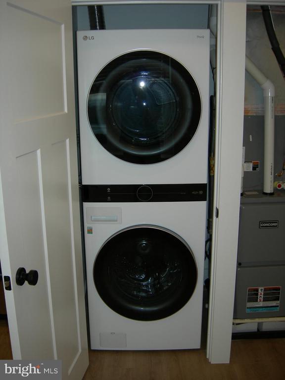 Photo - 1619 E Darby Rd