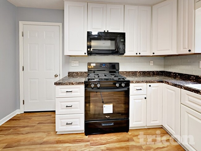 Photo - 1370 High Country Ct