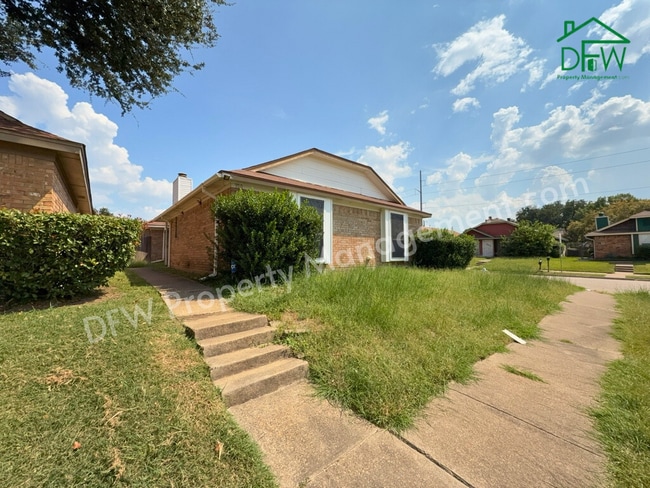 Photo - Charming Corner-Lot 2-Bedroom Home For Lease in Mesquite!