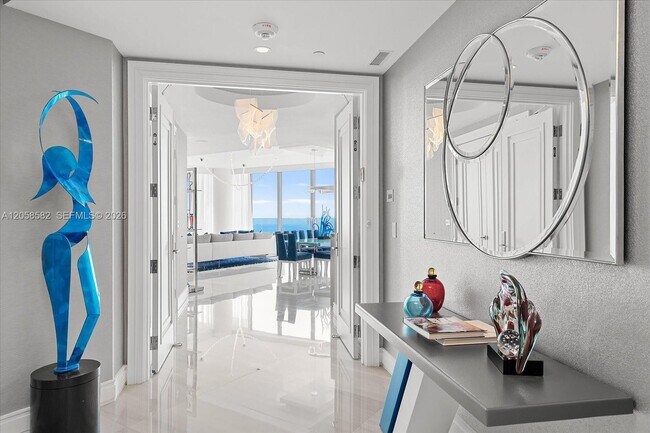 17901 Collins Ave Unit 3004