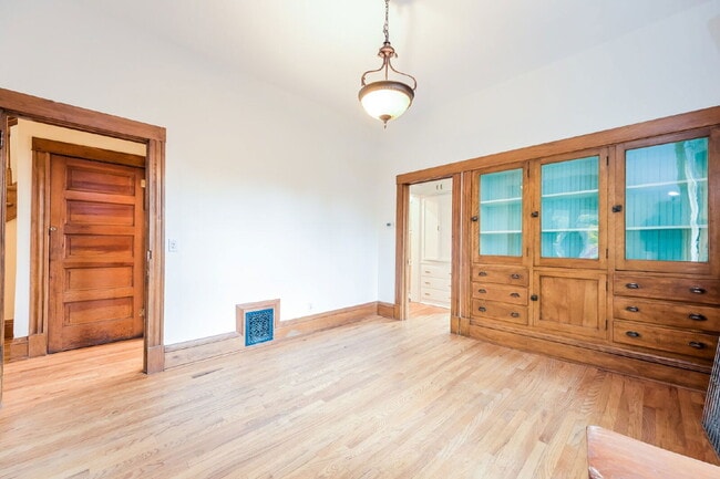 Photo - 1650 N Gaylord St