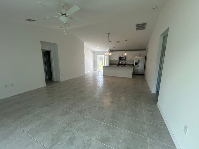 Photo - New Construction 4/2