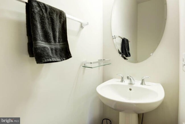 Photo - 23540 Belvoir Woods Terrace