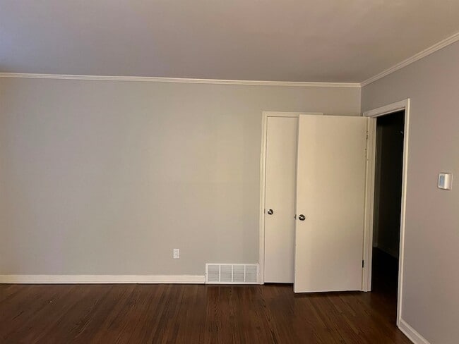 Photo - 1653 Colonial Rd