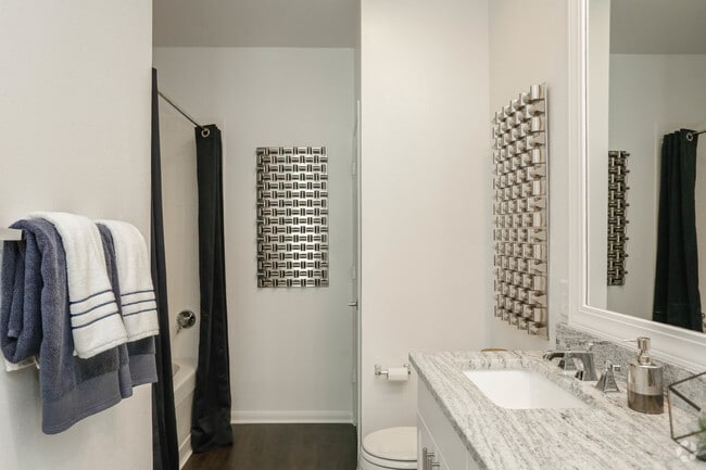 Interior Photo - Town Center Crossing Rental