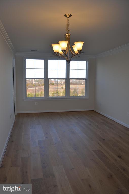 Photo - 13724 Neil Armstrong Ave Unidad 307