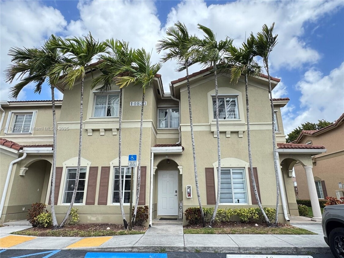 Photo - 10833 SW 83rd St (Miami, FL)