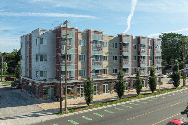 Photo - Southtown Square