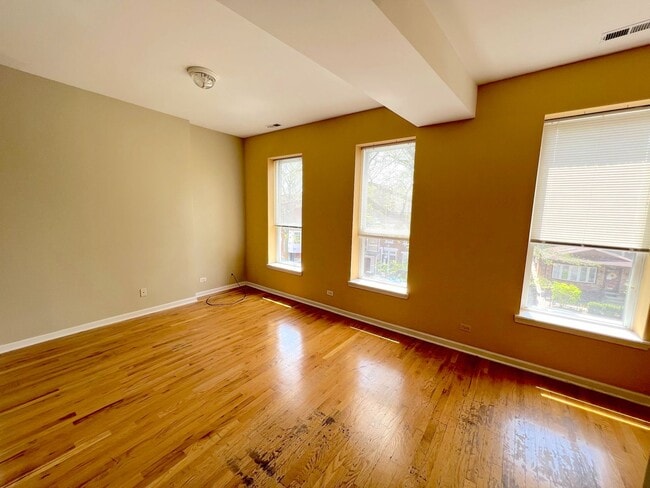 Photo - 1412 W Flournoy St Unit 3