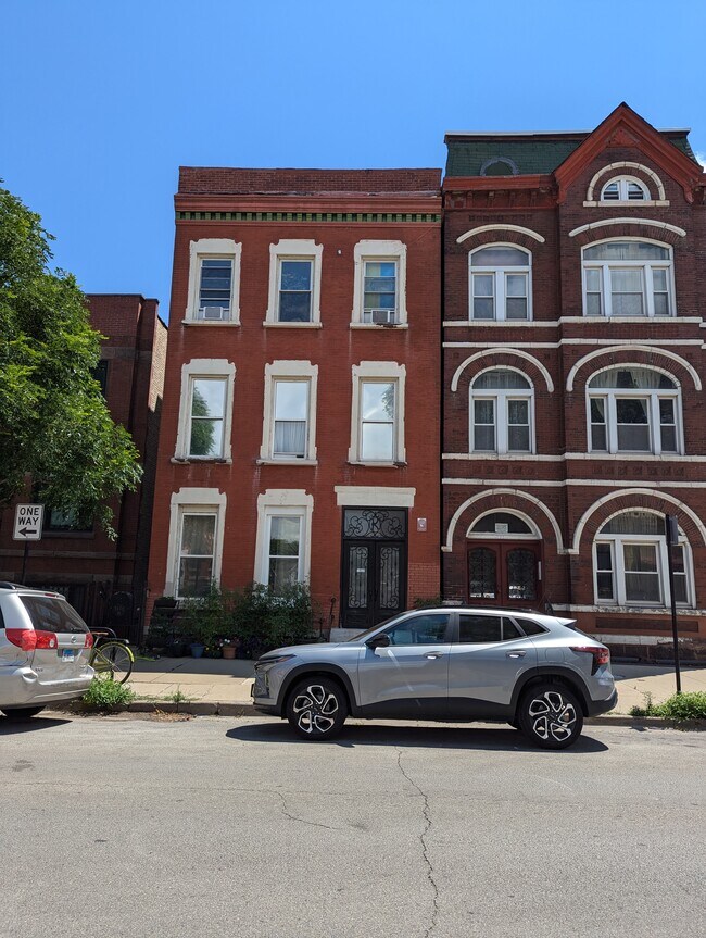 Photo - 1923 S Peoria St Apartments Unit 1F
