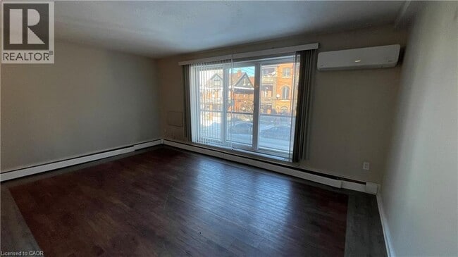 Photo - 326 Hunter St E Unit 203