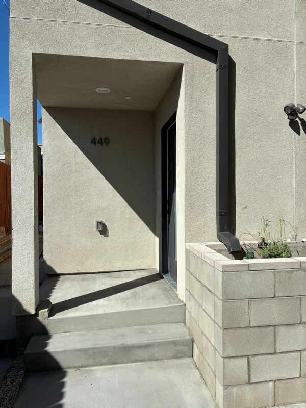 Photo - 449 W 74th St