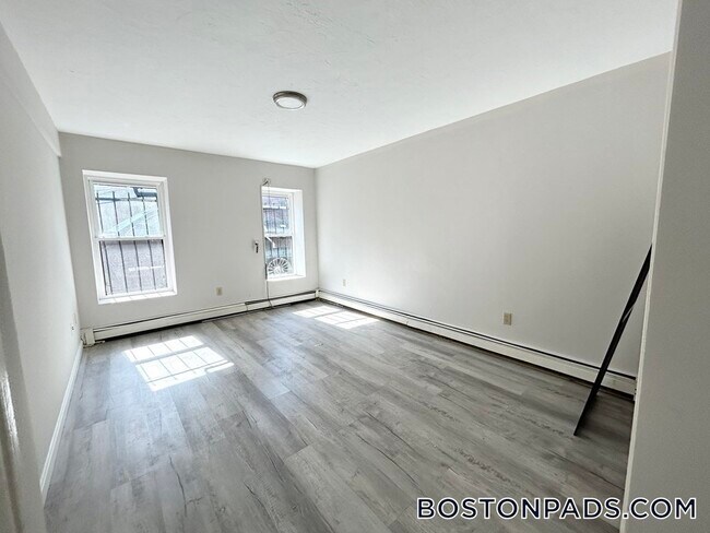 Photo - 92 Hammond St Unit 1
