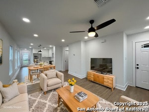 Photo - 2239 Burnet St