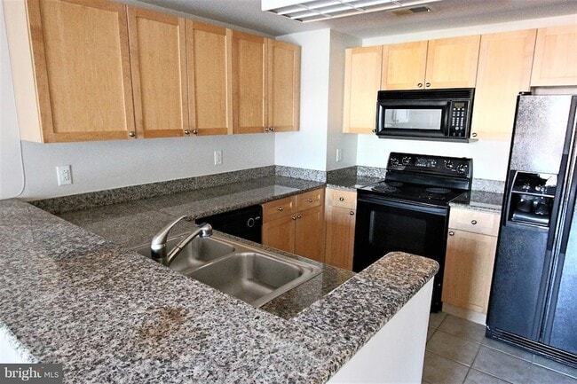 Photo - 777 7th St NW Unidad 634