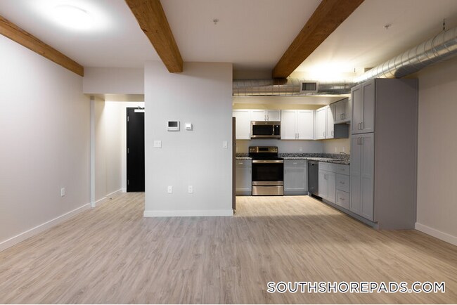 Photo - 129 Guild St Unidad 109