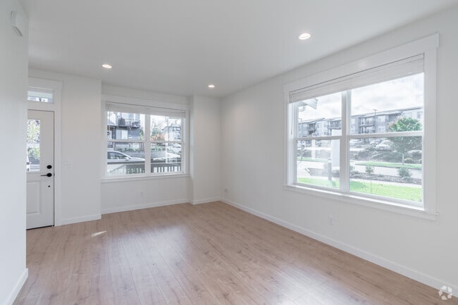 2BR, 2.5 BA - 1016SF - Living Room - Parkside