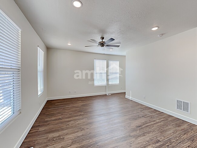 Photo - 6026 S Jordan Pkwy W