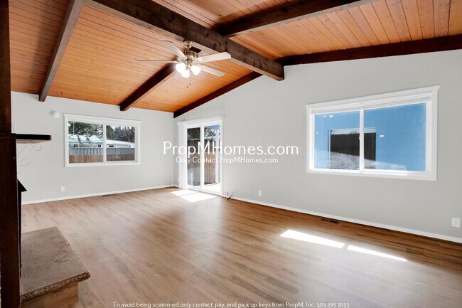 Photo - Fully Updated Home in Aloha - Large Yard!