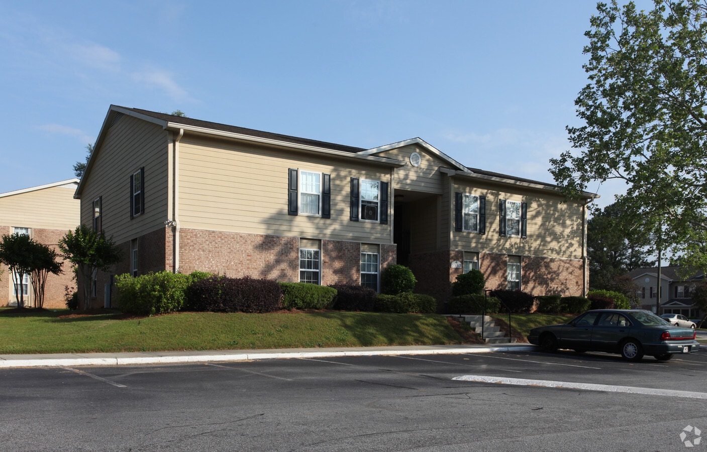 Towne Pointe Apartment Homes - Towne Pointe Apartment Homes
