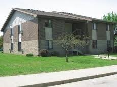 Newton Plaza Apartments - Newton Plaza Apartments