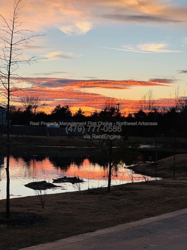 Photo - 4802 W Planetree St