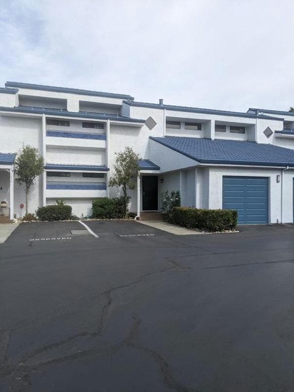 Photo - 1530 Trawler St