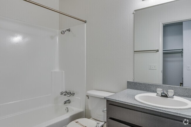 Studio - 450 SF