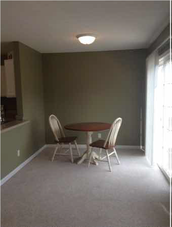 Photo - 3 bedroom, 2.5 bath Townhouse: Oaklawn Park!