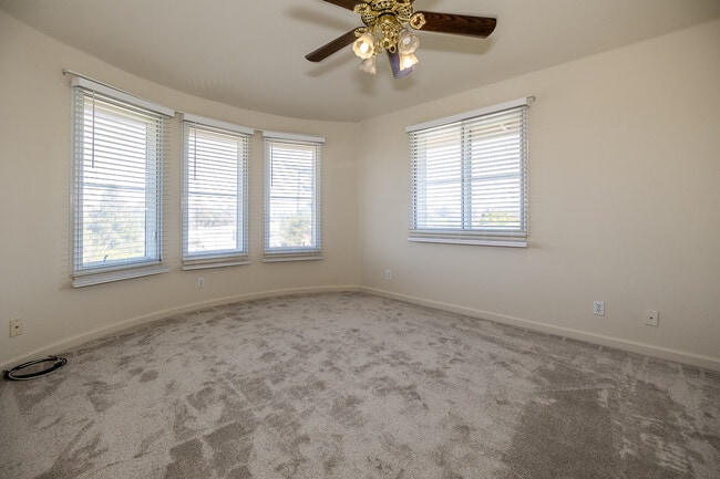 Photo - 7335 Rainbow Dr