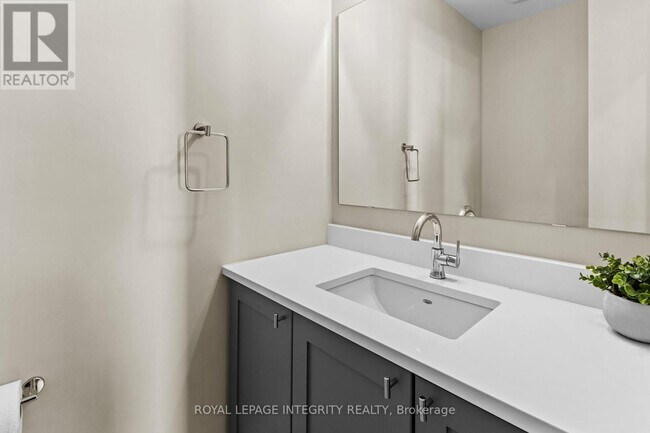 Photo - 332 Haliburton Hts