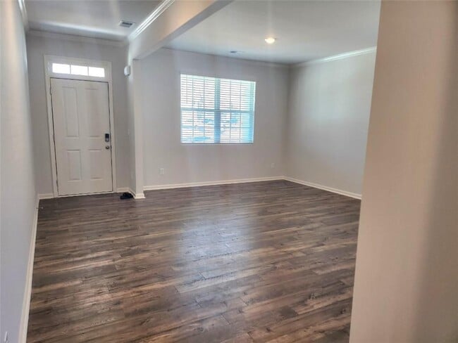 Photo - 710 Brookfield Dr