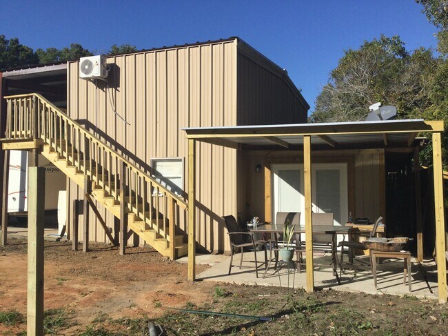 Outside pavilion - 11478 Underwood St House