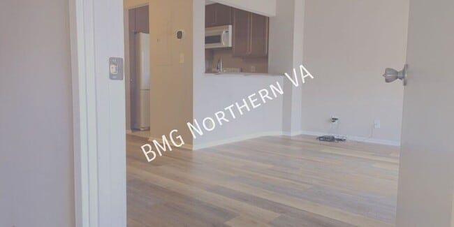 Photo - 900 N Stafford St