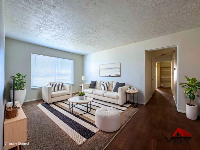 Building Photo - EastPointe Rental