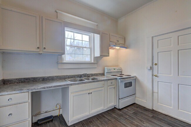 Photo - 1183 Holt Ave House