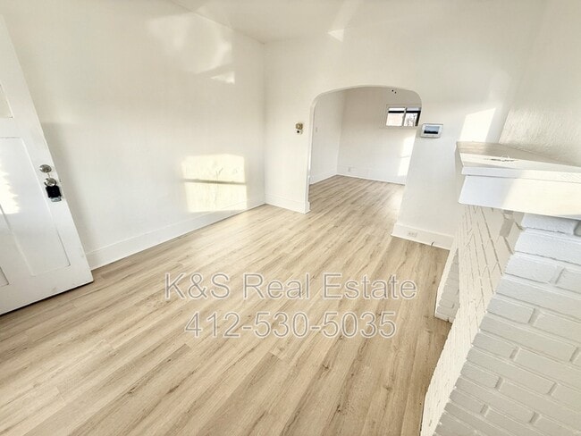 Photo - 2413 Milburn St