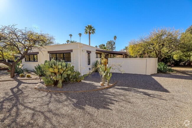 Building Photo - "Charming 3-Bed Oasis with Granite Touches... Rental