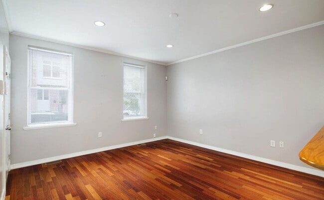 Photo - 1782 Frankford Ave
