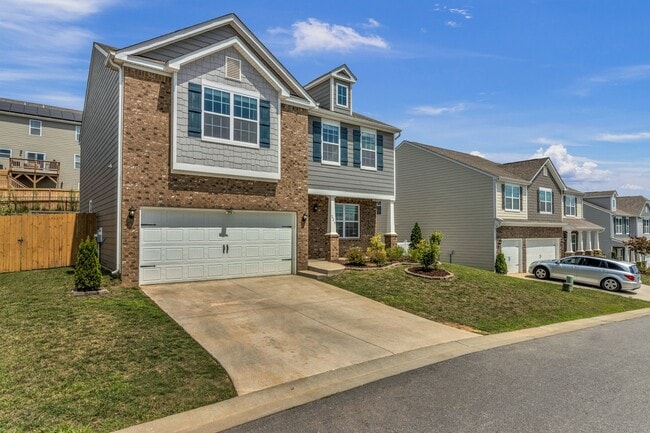 Photo - 229 Marathon Ln