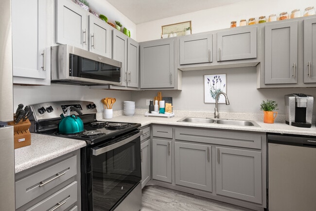 Photo - Landmark Apartments