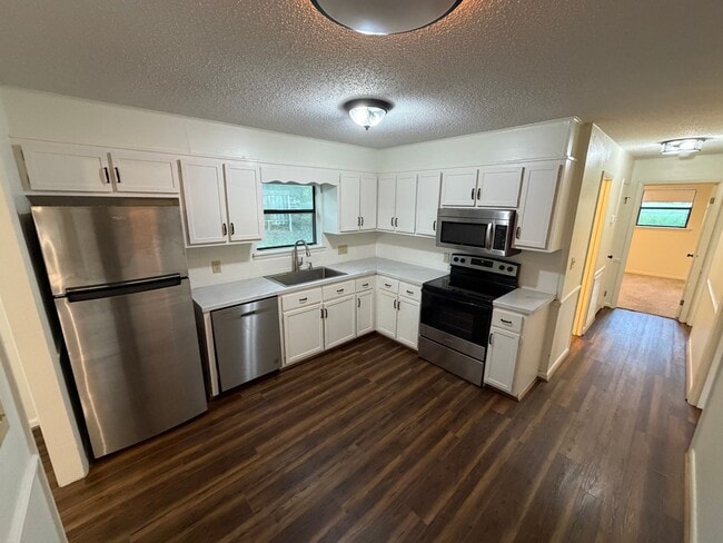 6416 Teal Cir